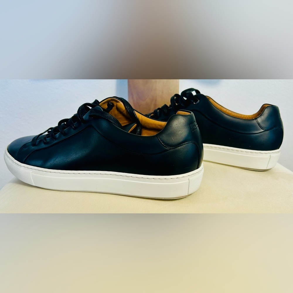 Men’s Hugo Boss leather sneaker, size 45 ( men’s 11-11.5) - Picture 4 of 10